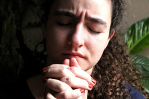 praying woman 