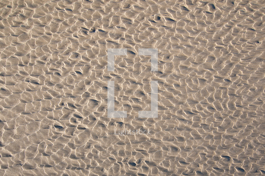 ripples in the sand 