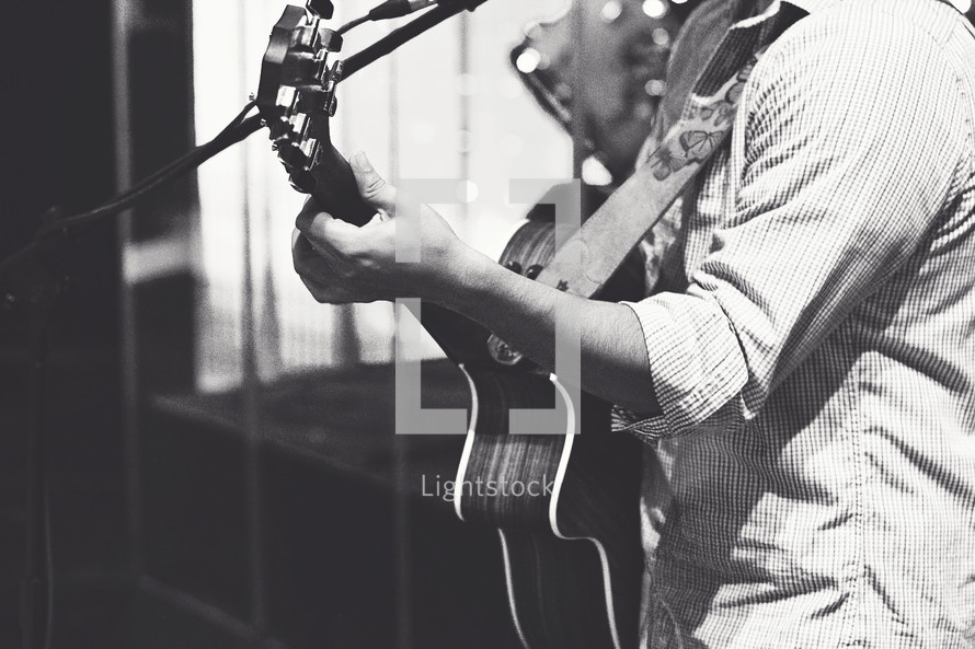 guitar, acoustic guitar, man, playing, music, on stage, musician, hand