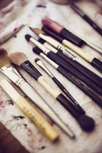 Makeup brushes and makeup