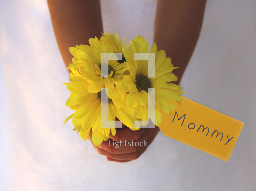 Mother's day flowers and gift tag