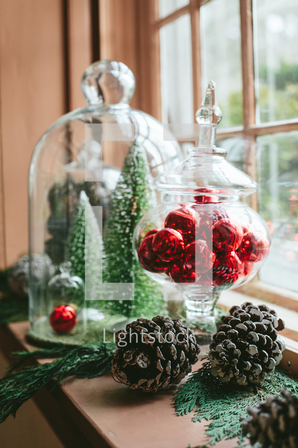 Christmas decorations in a window sill 