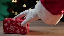 Santa Claus had moving red gift box