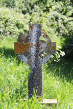 cross tombstone 