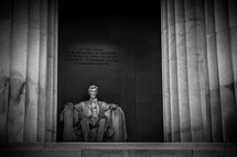 Lincoln statue in the Lincoln Memorial 