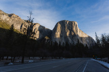 Road in front of mountain in Yosemite