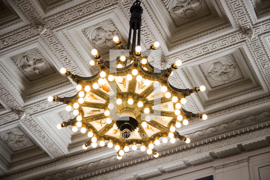 chandelier and ornate ceiling in Chicago 