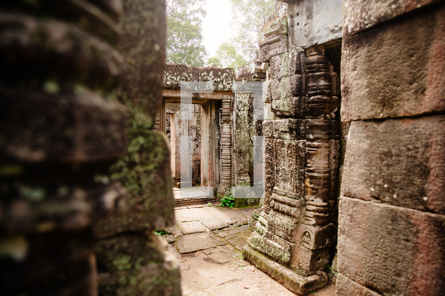 ruins in Angkor Wat 