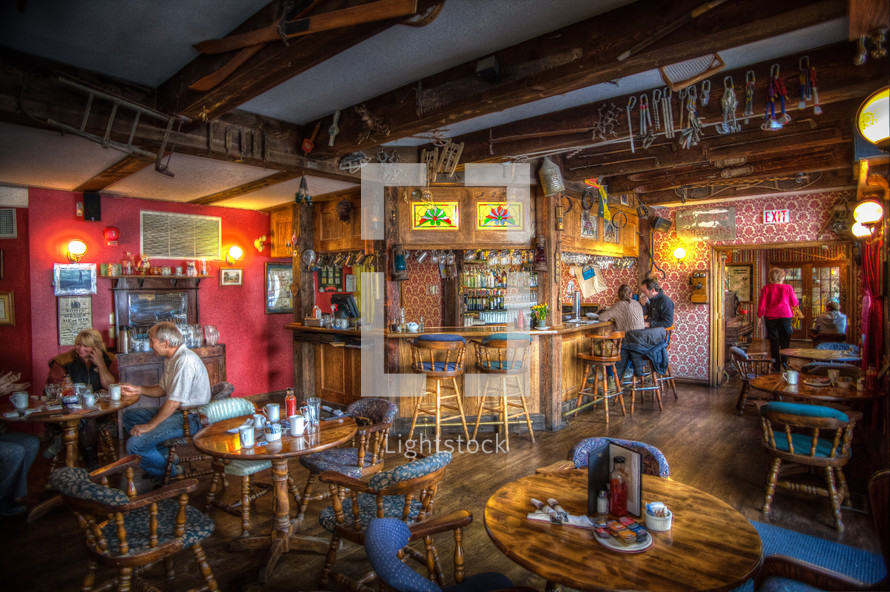 Canadian mountain inn restaurant and bar