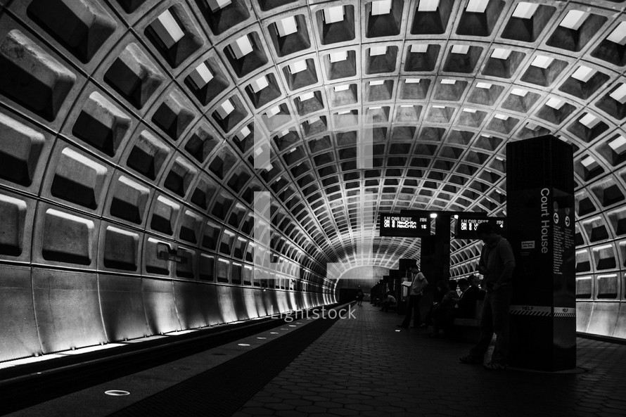 subway tunnel 