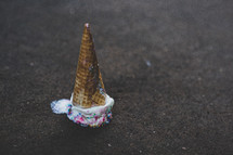 ice cream cone on the ground 