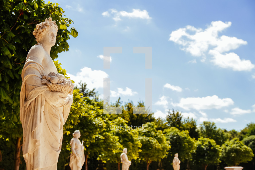 godess statues in gardens of Versailles 