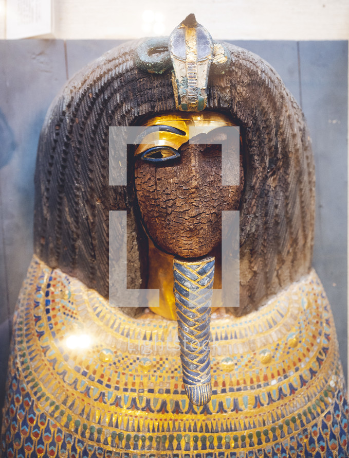 Egyptian artifact 
