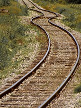 curved train tracks 