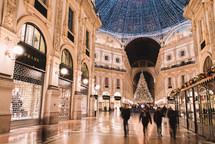 Christmas shopping in Milan