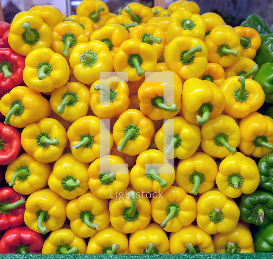 yellow bell peppers 
