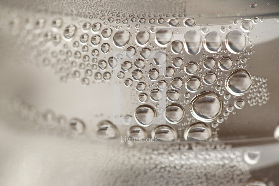 condensation on glass 