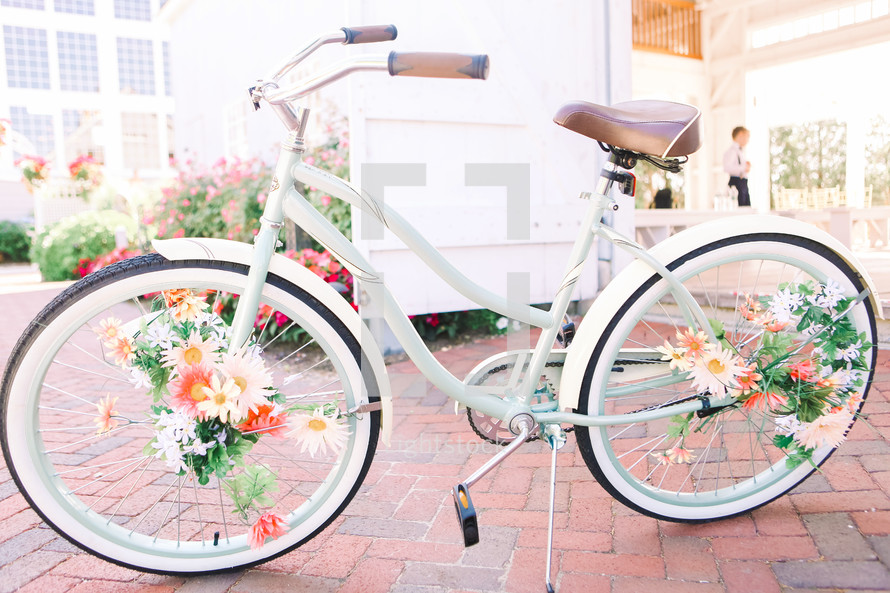 bicycle with flowers in the spokes 
