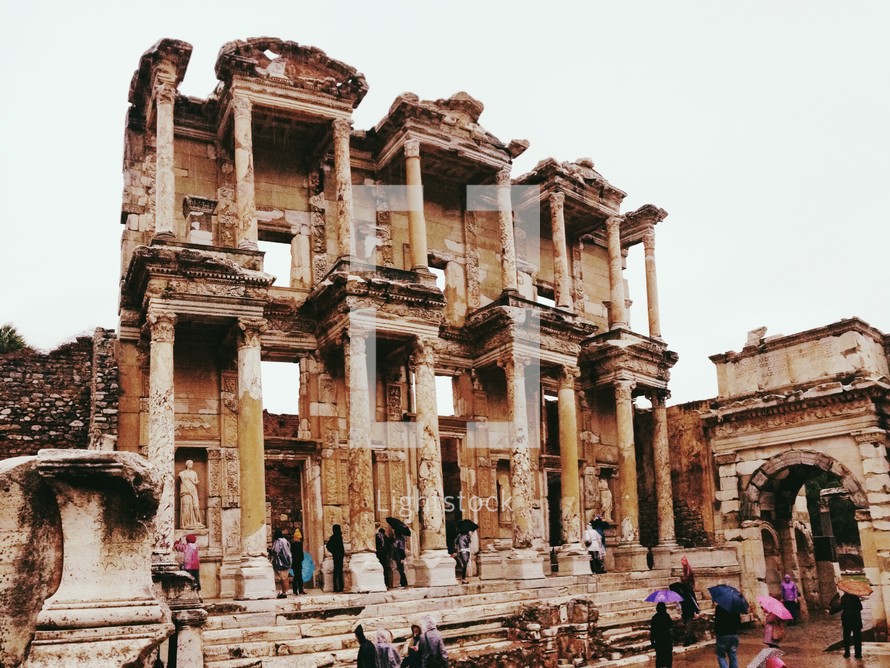 Columns and walls of ruins