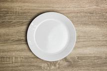empty plate 