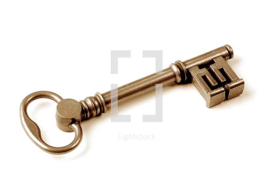 brass skeleton key 