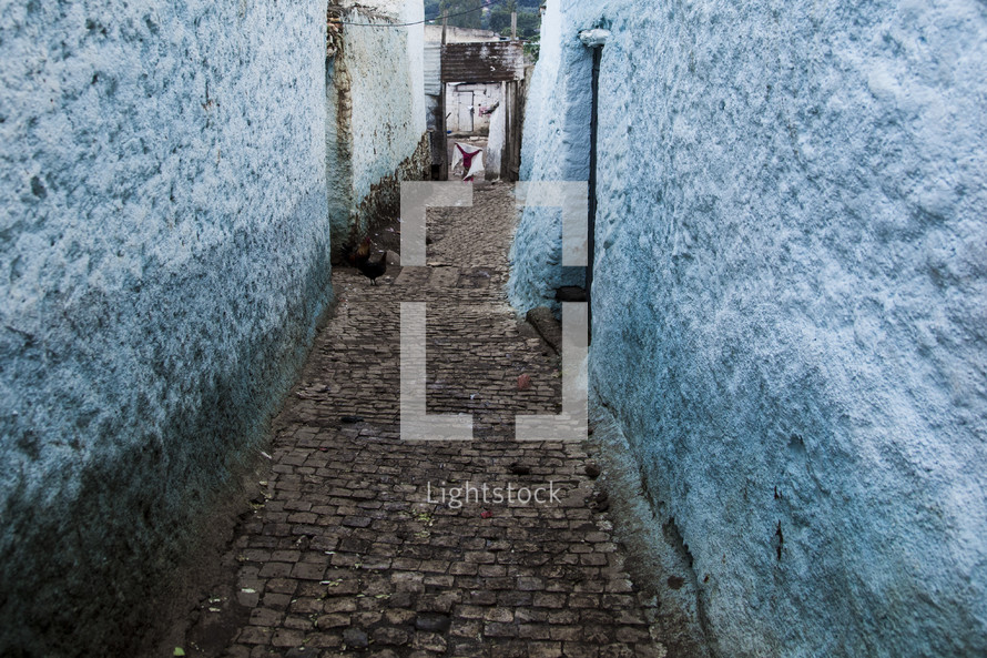 alley in Harar Ethiopia 