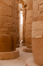 columns in ancient Egypt 