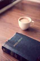 Santa Biblia and cappuccino 