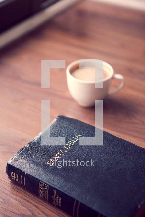 Santa Biblia and cappuccino 