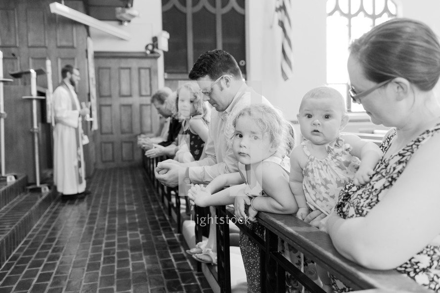 kneeling for communion 