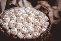 basket of garlic 