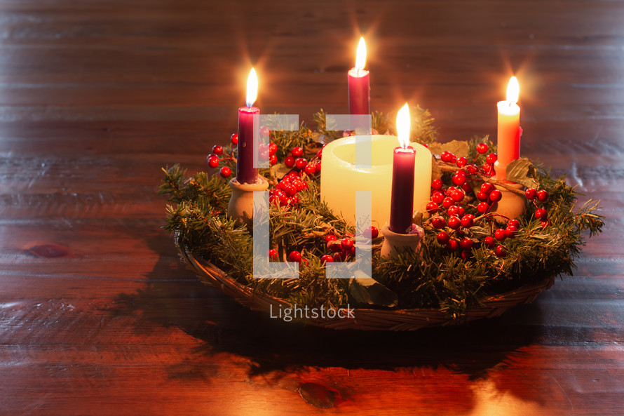 advent wreath with four candle 