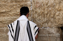 praying at the western wall 