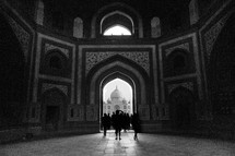 Silhouettes in the Taj Mahal 