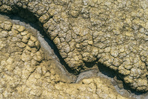 cracks in the earth 