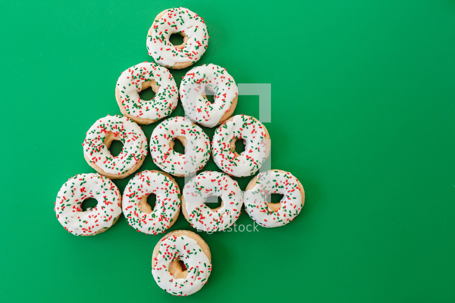donuts in the shape of a Christmas tree