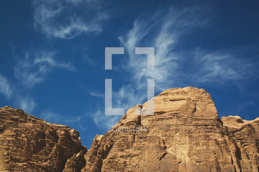 red rock cliffs in Jordan 