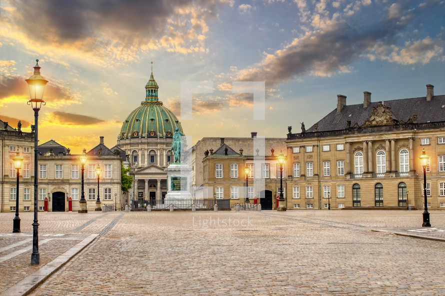 Frederik's Church known as The Marble Church and Amalienborg palace with the statue of King Frederick V. Amalienborg is the home of the Danish royal family. Copenhagen, Denmark.