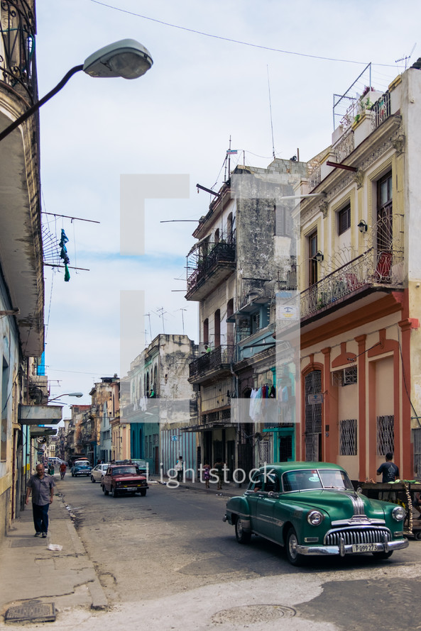 vintage cars along a side street in Havana 