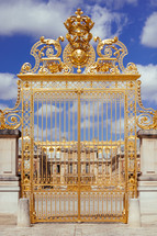 golden gates to Versailles 