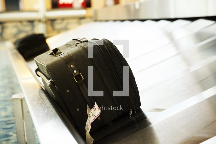 luggage carousel