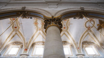 Architectural style of medieval columns