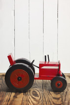 toy tractor 