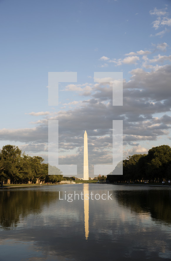 Washington Monument and reflection pool 