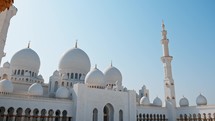 The Majestic Building Of The Sheikh Zayed Mosque 