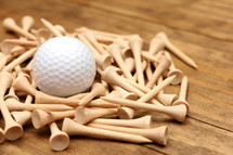 golf ball and golf tees 