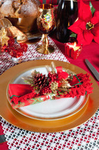 decorated Christmas table 