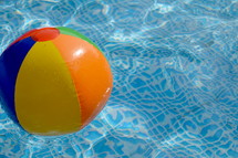 beach ball in a pool, relax in the pool, 
relax, pool, sunshine, summertime, summer, fun, free, holiday, weekend, free time, water, fresh, ball, play, cool, refresh, refreshing, heat, hot, warm, warmth, vacation, break, chill, easy, happy, joy, swim, swimming, playing, child, children, kid, kids, holidays, sun, sunshine, heat