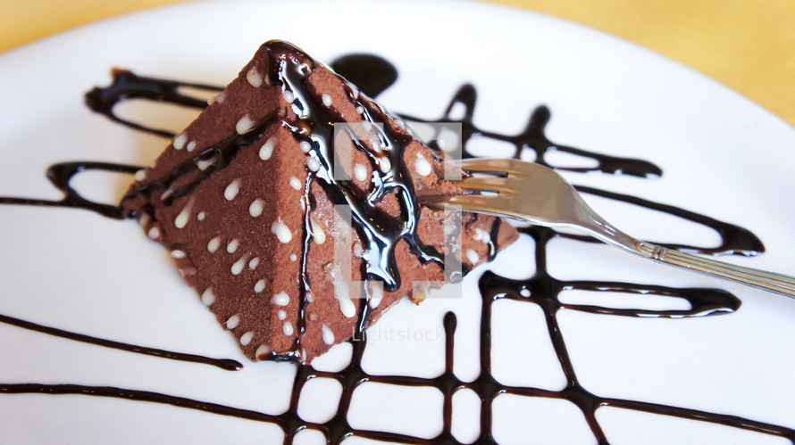 Dessert - Chocolate dessert shape of a pyramid