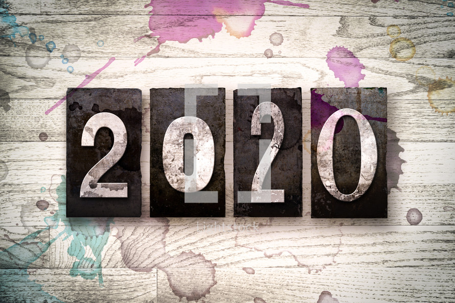 date 2020 on wood background 